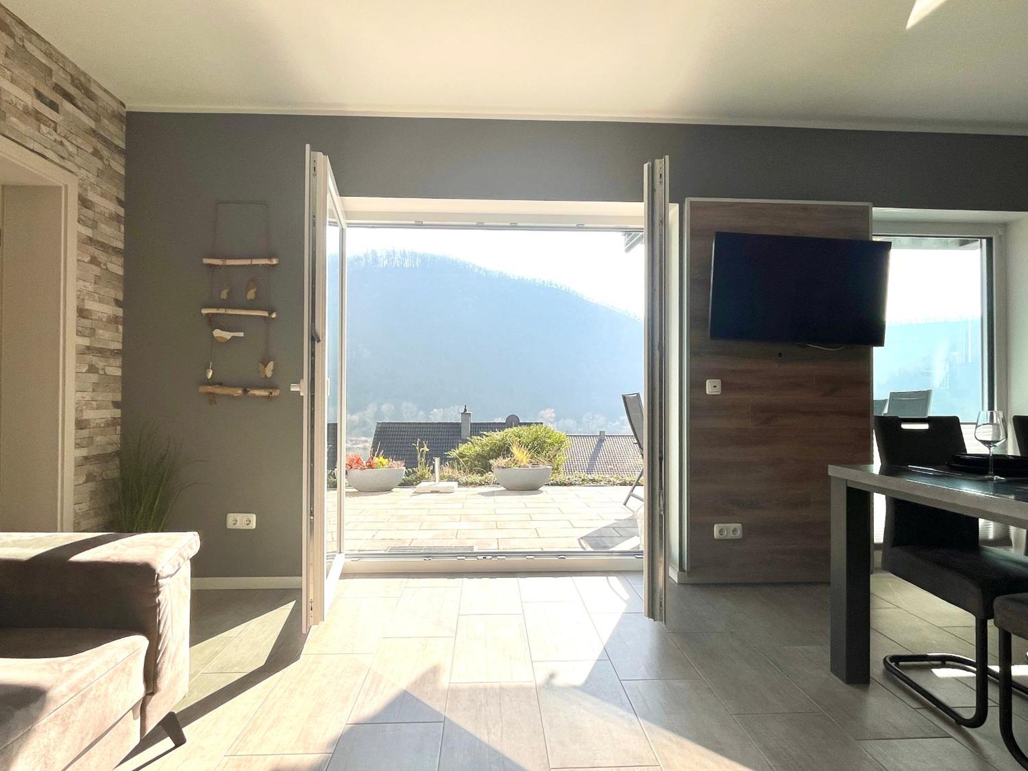 Ferienwohnung Sonnenterrasse, 1-4 Personen, 2 Schlafzimmer, Grosse Terrasse Müden المظهر الخارجي الصورة